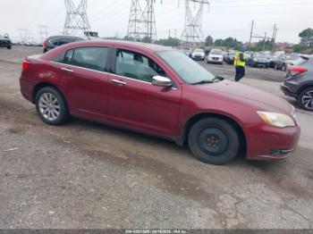  Salvage Chrysler 200