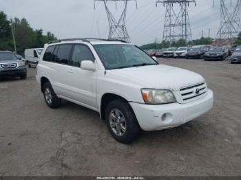  Salvage Toyota Highlander