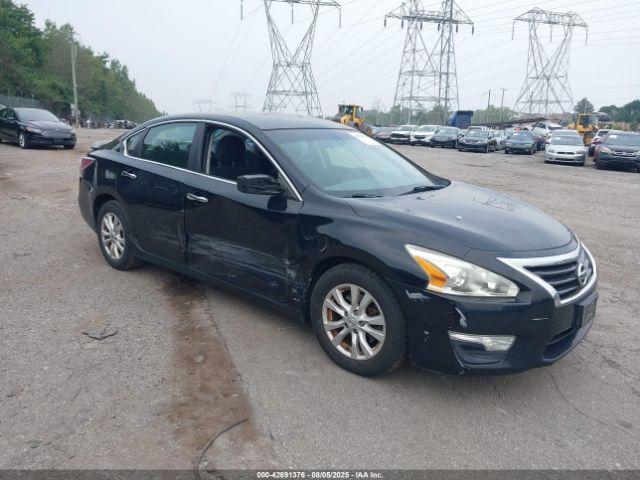  Salvage Nissan Altima