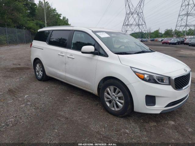  Salvage Kia Sedona