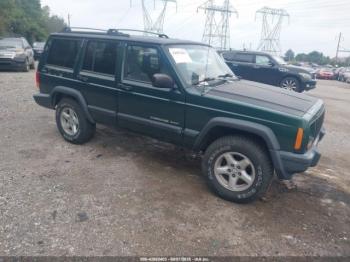  Salvage Jeep Cherokee
