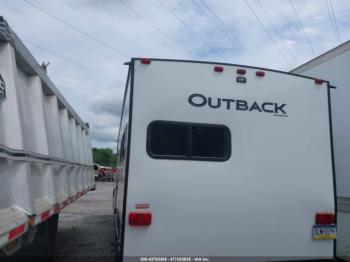  Salvage Keystone Outback