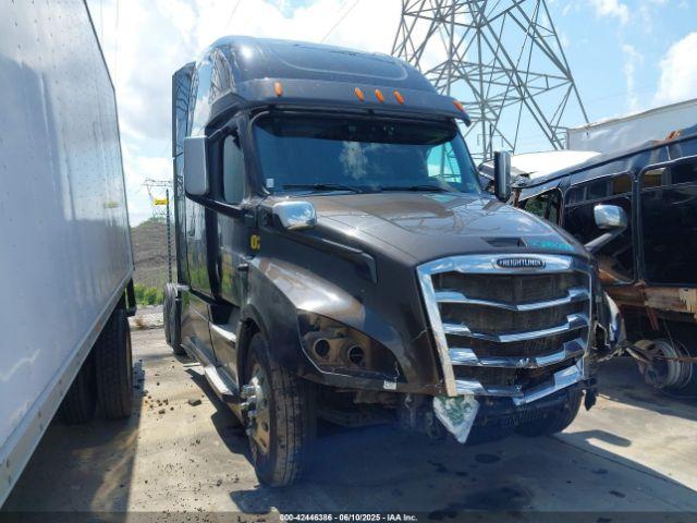  Salvage Freightliner New Cascadia 126