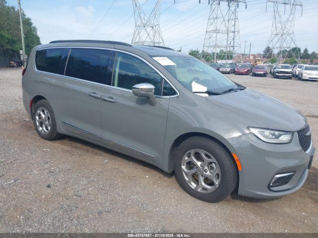  Salvage Chrysler Pacifica