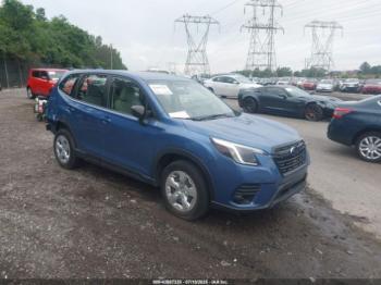  Salvage Subaru Forester