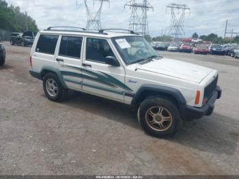  Salvage Jeep Cherokee