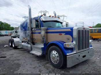  Salvage Peterbilt 589