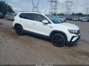 Salvage Volkswagen Taos