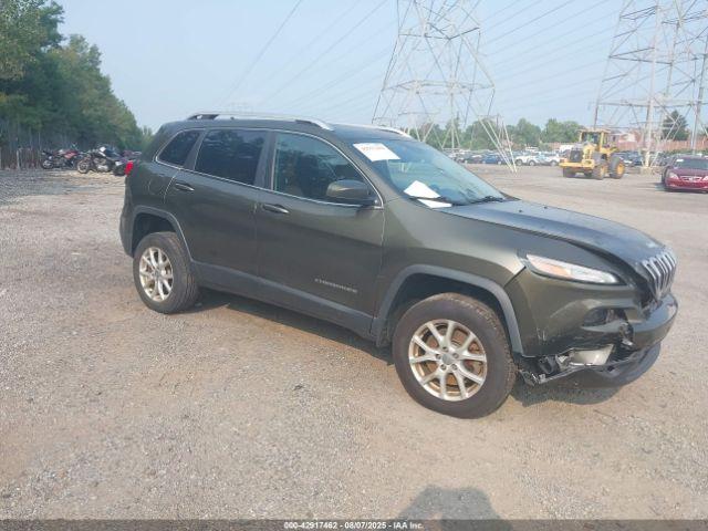  Salvage Jeep Cherokee