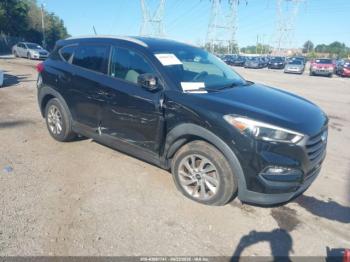  Salvage Hyundai TUCSON
