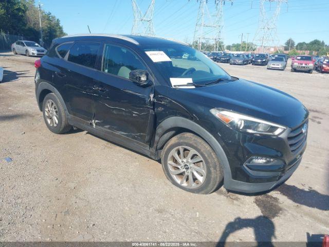  Salvage Hyundai TUCSON