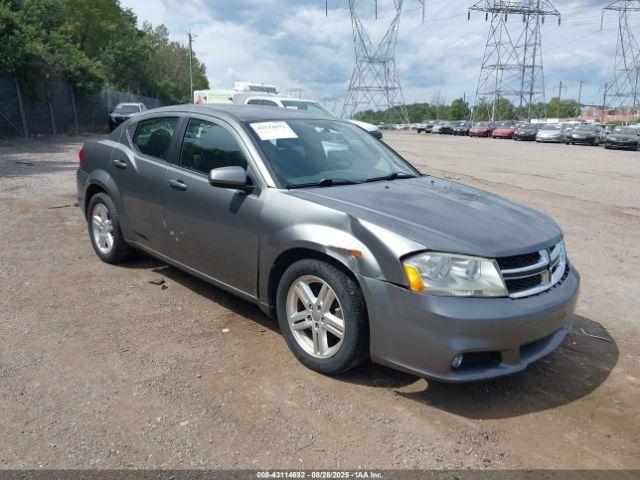  Salvage Dodge Avenger