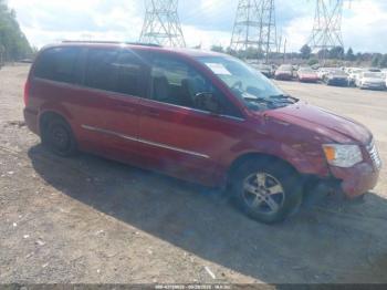  Salvage Chrysler Town & Country