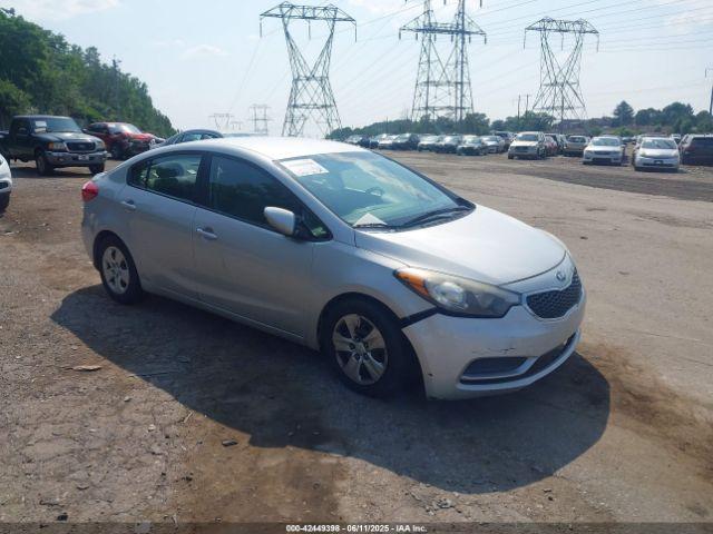  Salvage Kia Forte