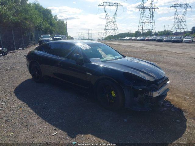  Salvage Porsche Panamera