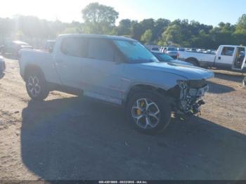  Salvage Rivian R1T