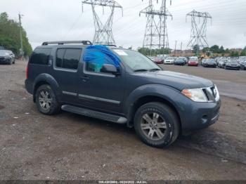  Salvage Nissan Pathfinder