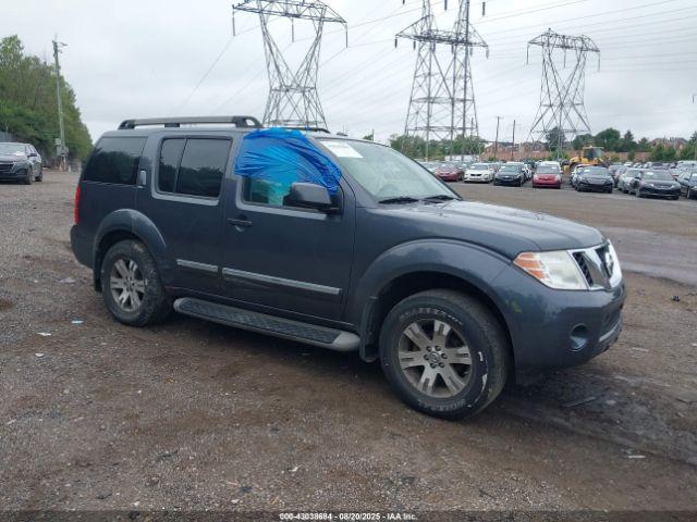  Salvage Nissan Pathfinder