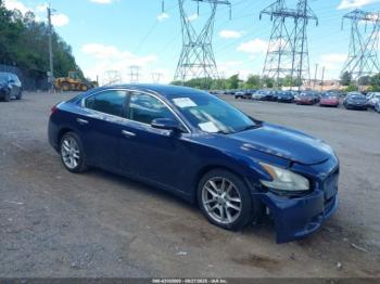  Salvage Nissan Maxima