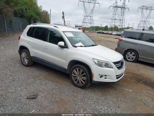  Salvage Volkswagen Tiguan