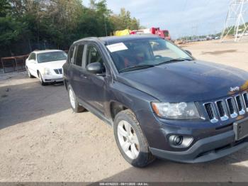  Salvage Jeep Compass
