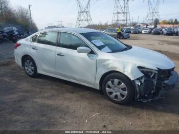  Salvage Nissan Altima