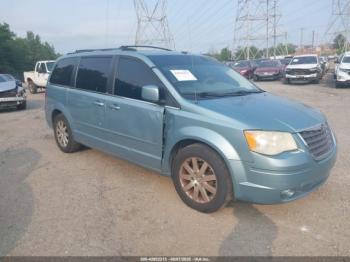  Salvage Chrysler Town & Country