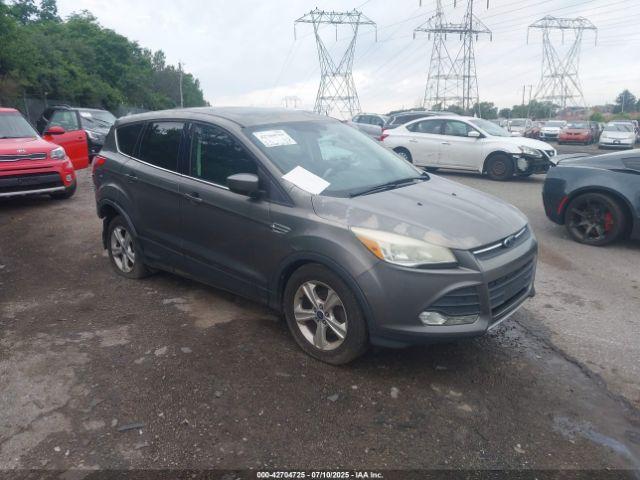  Salvage Ford Escape