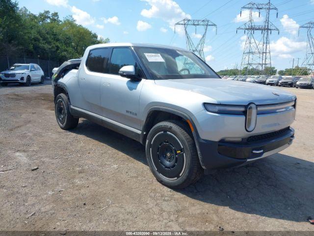  Salvage Rivian R1T