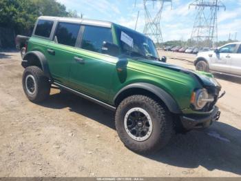  Salvage Ford Bronco