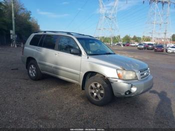 Salvage Toyota Highlander