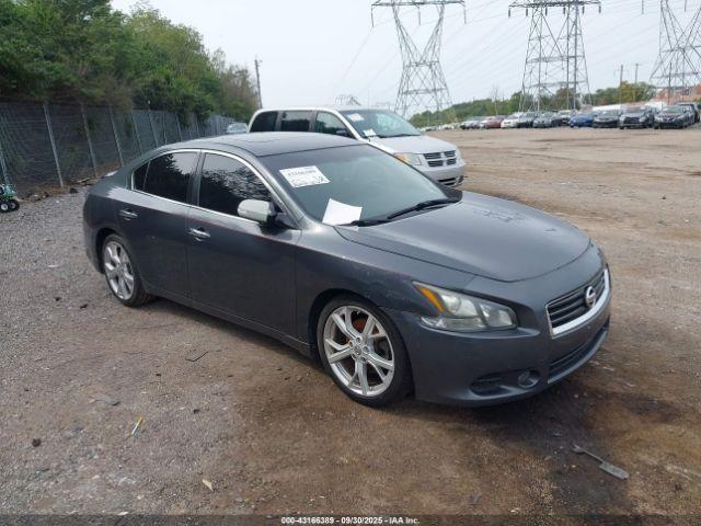  Salvage Nissan Maxima