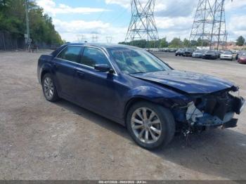  Salvage Chrysler 300