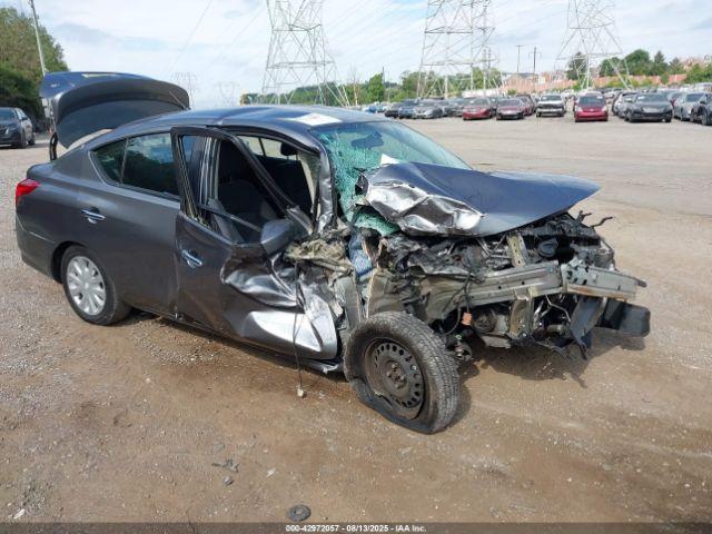  Salvage Nissan Versa