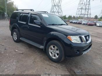  Salvage Nissan Pathfinder