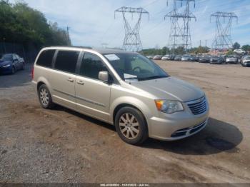  Salvage Chrysler Town & Country