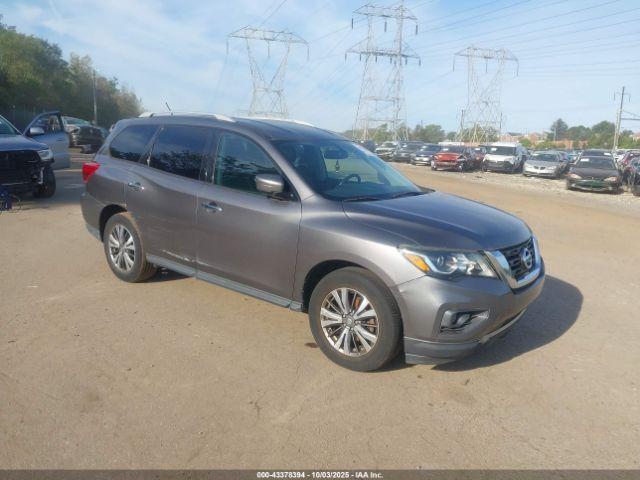  Salvage Nissan Pathfinder