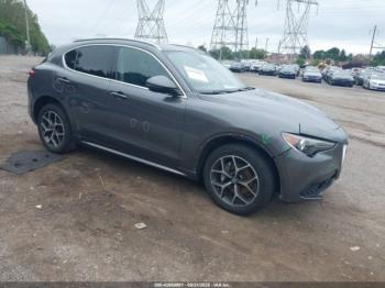  Salvage Alfa Romeo Stelvio