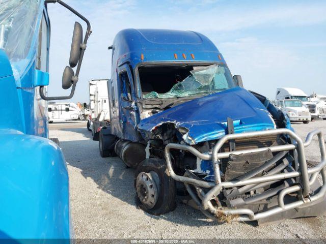  Salvage Freightliner New Cascadia 126