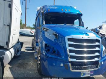  Salvage Freightliner New Cascadia 126