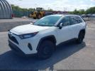 Toyota RAV4 Le Image 2