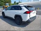 Toyota RAV4 Le Image 6