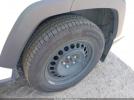 Toyota RAV4 Le Image 12