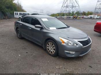  Salvage Nissan Altima