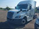 Freightliner New Cascadia 126 Image 5