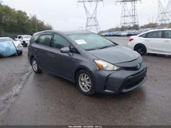  Salvage Toyota Prius v