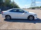 Toyota Camry Se Image 15