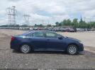 Toyota Camry Le Image 12