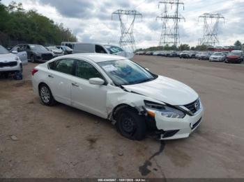  Salvage Nissan Altima