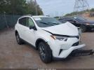 Toyota RAV4 Le Image 1